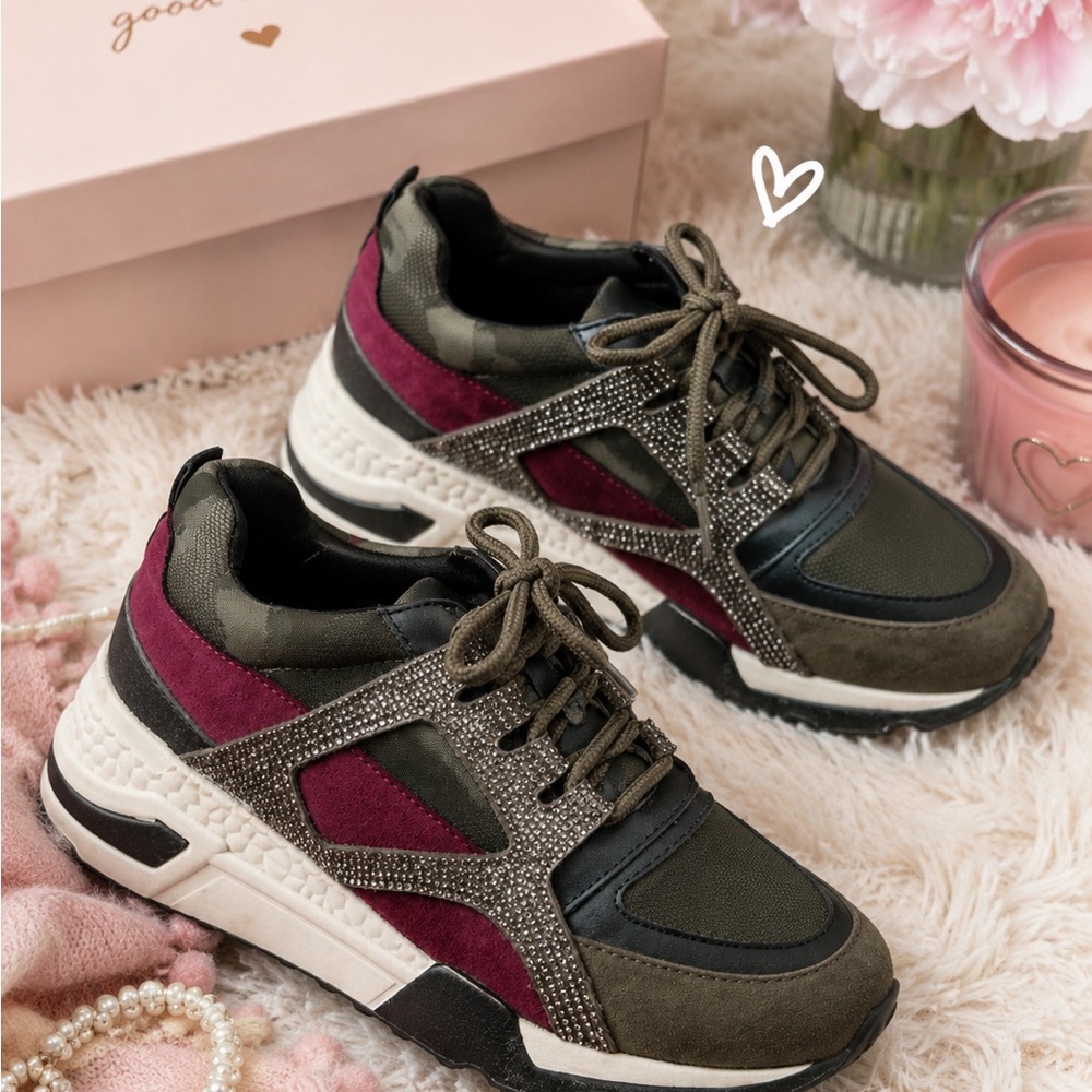 Steve Madden Women's Olive Green & Burgundy Fashion Sneakers